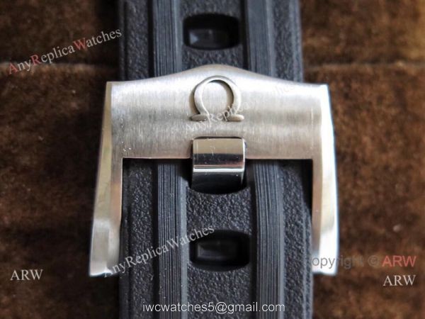 (OM)Swiss Omega Seamaster Diver 300m Omega 8800 Movement watch Black Dial Black Rubber Strap 8