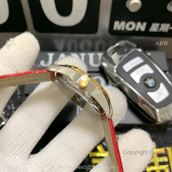 Omega Water Resistant Lady Watches Copy Gold Diamond Case 8
