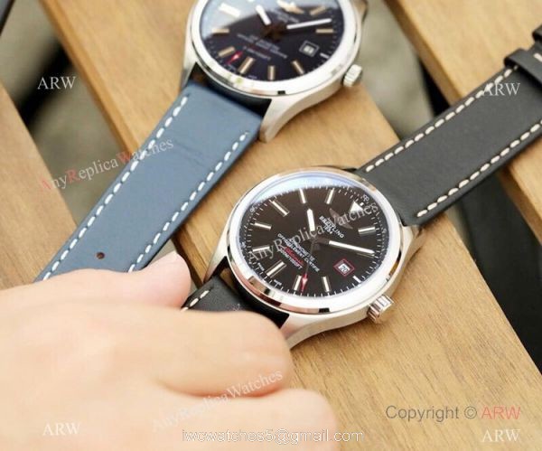 2019 Replica Breitling Avenger Men Watch SS Blue Dial Blue Leather strap 8