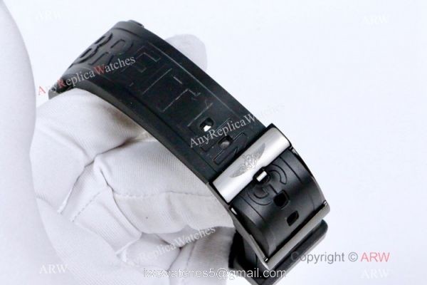 New Fake Breitling Superocean II Blacksteel Rubber Strap Watches 8