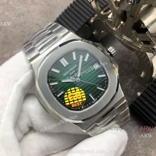 Swiss Replica Patek Philippe Nautilus Green Dial Watch GB Factory 8