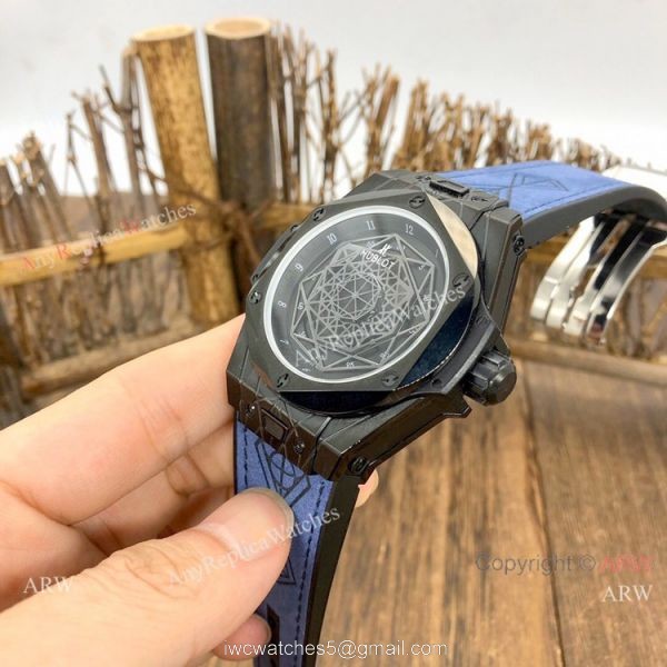 Best Replica Hublot Big Bang Sang Bleu II Watches Blacksteel Blue Gummy Strap 8
