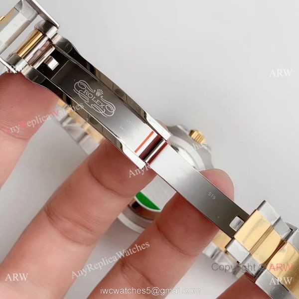 (EW) Two Tone Green Face Rolex Replica GMT-Master II Watch 40mm 8