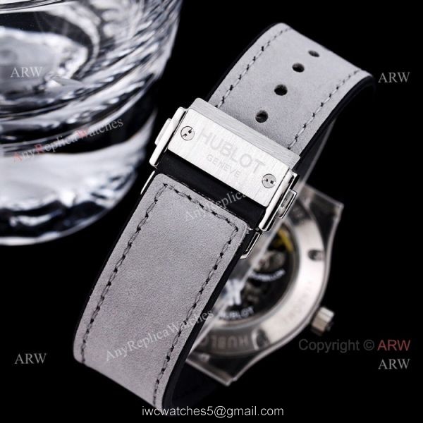 Replica Hublot Big Bang 45mm Skeleton Watch With Diamonds Blue Rubber Band For Men 8